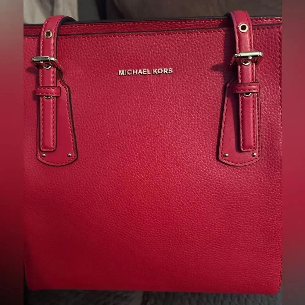 Michael Kors East West Voyager Tote in Red Flame NWTs